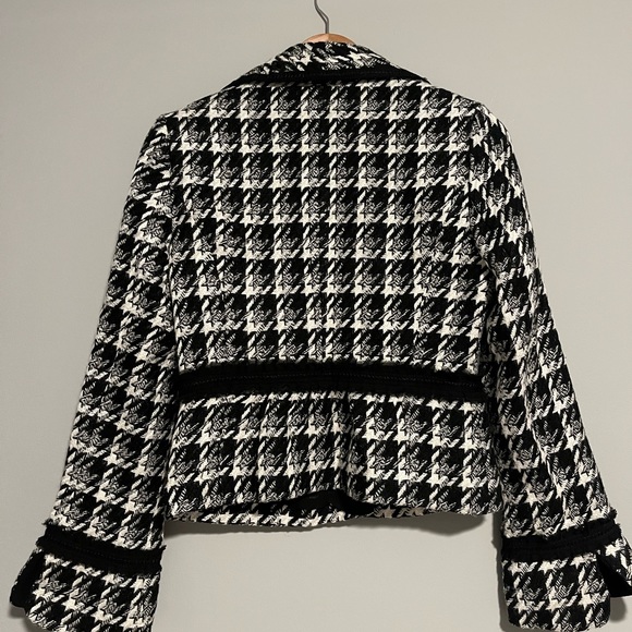 White House black-market houndstooth black and white tweed jacket - Picture 4 of 6
